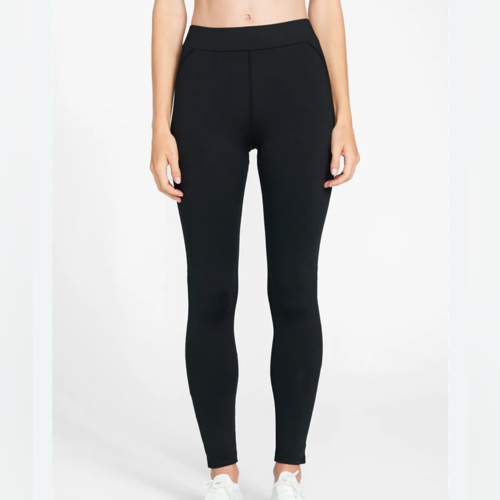 Brand NWOT Tall Ashley Active Leggings in size Small Tall With 35 inch inseam